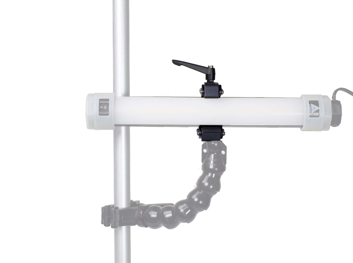 Savior Clamp for Dinkum DS1005 attached to a pole, showcasing flexible interlocking segments and strong clamp.