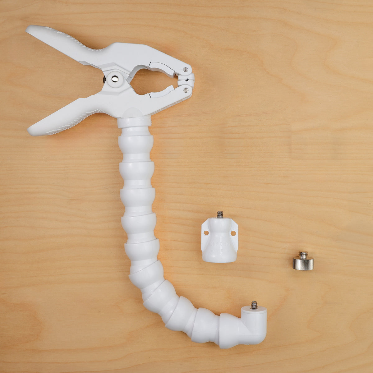 Dinkum White FlexiMount with Right Angle Adapter